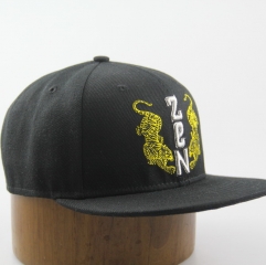 Men Sports Cap Custom Black Hip Hop Caps Gold Tiger Embroidery Snapback Hats